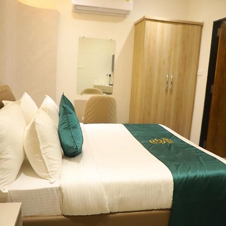 Hotel Cosmos Green Indore Esterno foto