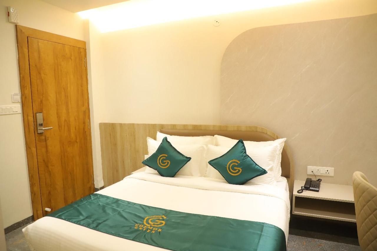 Hotel Cosmos Green Indore Esterno foto